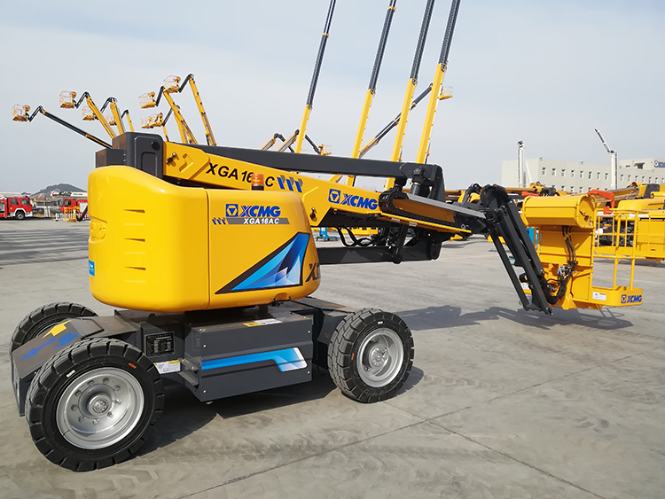 XCMG official 16m mobile electric articulated boom lift XGA16AC self-propelled aerial work platform